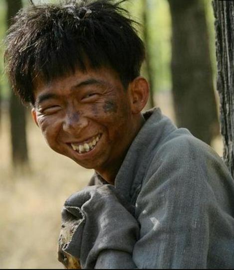 演艺培训班全攻略：如何选择最适合你的表演课程，快速提升演技